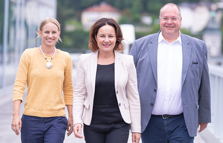 AB_780x500_NRW_3-Team_Walk