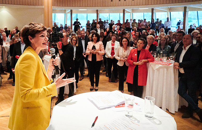 AB_780x500_NRW_Frauen_VA_Brunnauer_Übersicht